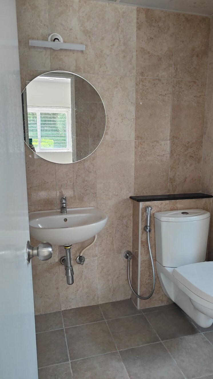 Bathroom, mantri-webcity 2.5 Bedroom 1350 Sq.Ft. Apartment In Hennur Bangalore 9665275