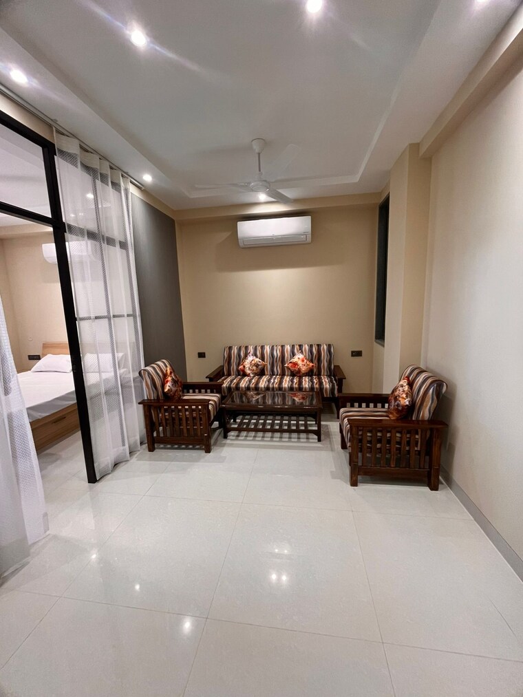 Living Room, sector 42 1 Bedroom 600 Sq.Ft. Builder Floor In Sector 42 Gurgaon 9665273