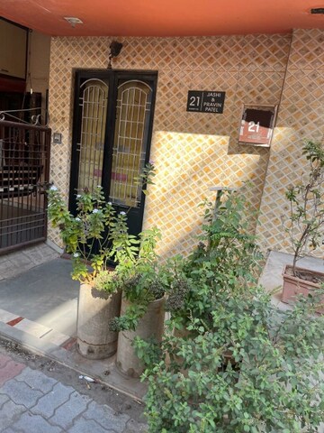 1 RK Apartment – Exterior View View at Naranpura - for Rent