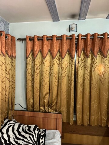 Bedroom in 1 RK Apartment at Naranpura – for Rent