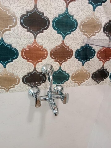 Bathroom in 4 BHK Apartment at Saya Gold Avenue, Vaibhav Khand – for Rent