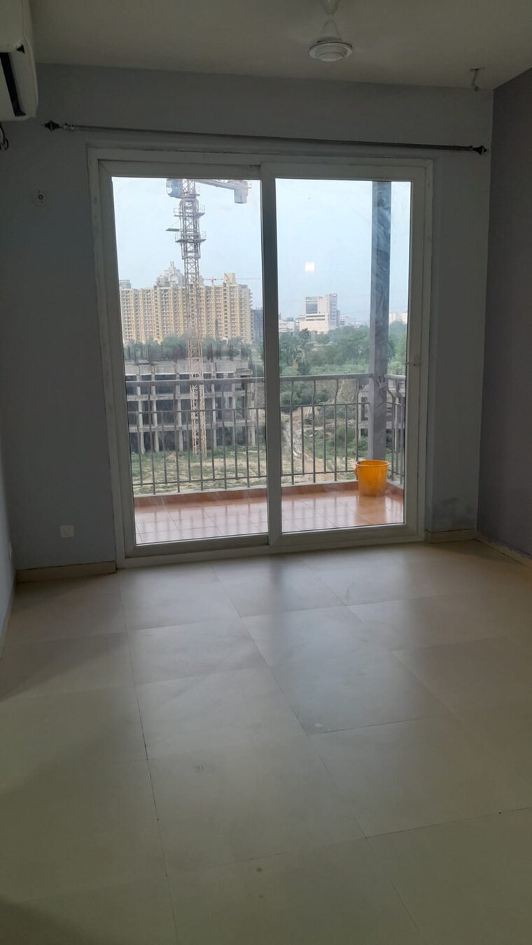 Room, supertech-hues 2 Bedroom 1130 Sq.Ft. Apartment In Sector 68 Gurgaon 9665298