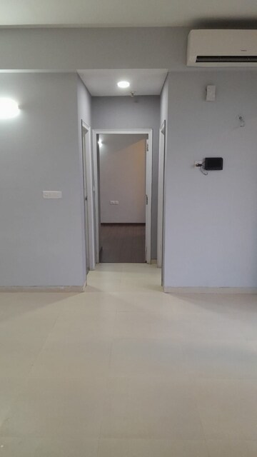 Room in 2 BHK Apartment at Supertech Hues, Sector 68 – for Rent