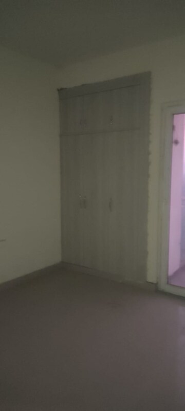 2 BHK Apartment For Rent in Aims Golf City, Sector 75