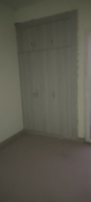 Room in 2 BHK Apartment at Aims Golf City, Sector 75 – for Rent