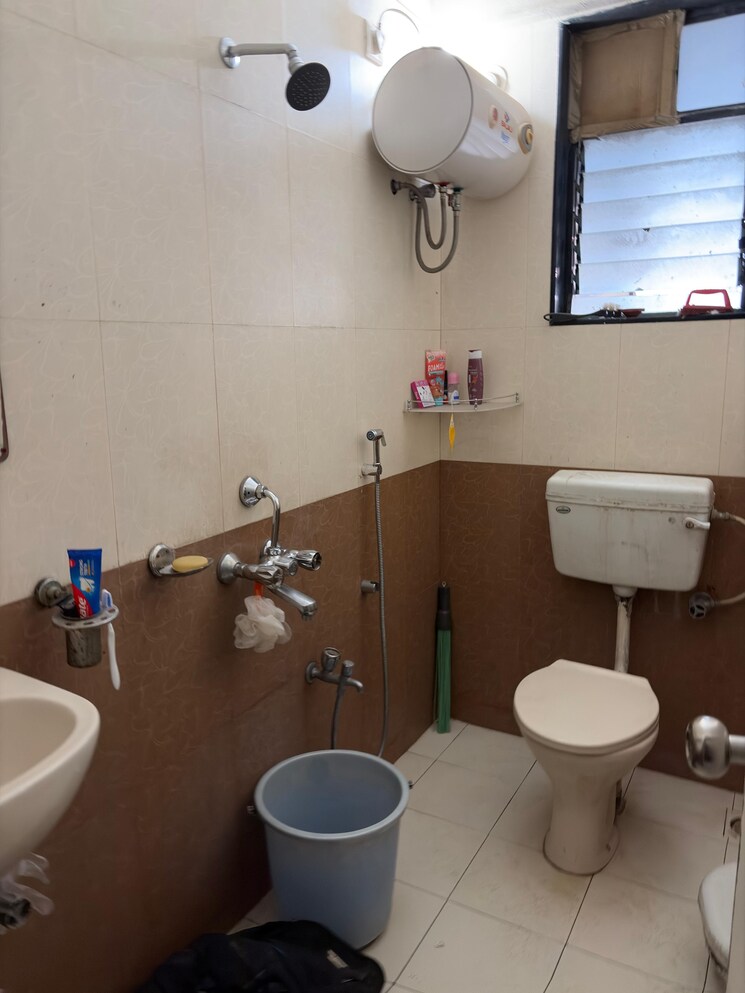 Bathroom, kamal-villa 2 Bedroom 1050 Sq.Ft. Apartment In Katraj Pune 9665310