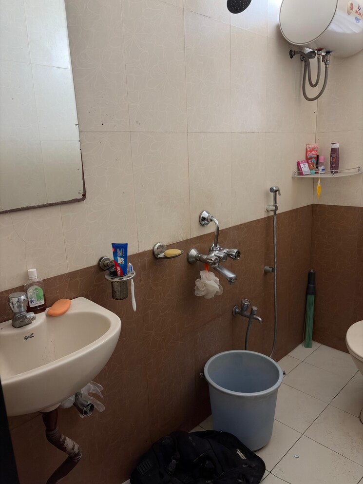Bathroom, kamal-villa 2 Bedroom 1050 Sq.Ft. Apartment In Katraj Pune 9665310