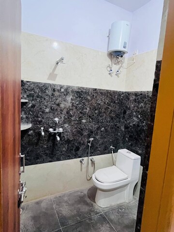Bathroom in 3 BHK Apartment at RM Heights Mansarovar, Mansarovar – for Rent