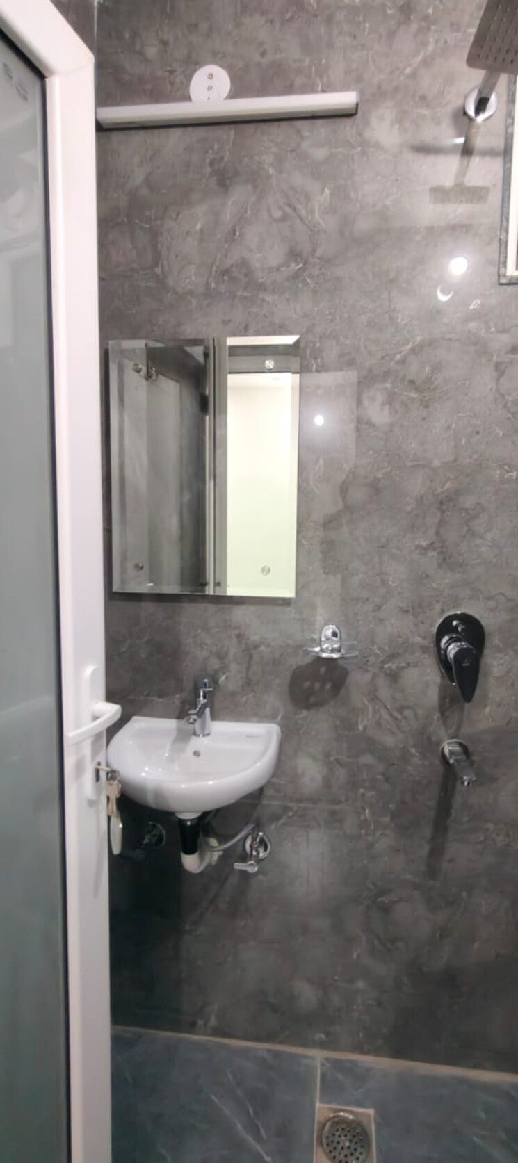 Bathroom, ansal-sushant-floors 3 Bedroom 215 Sq.Yd. Builder Floor In Sushant Lok ii Gurgaon 9665331
