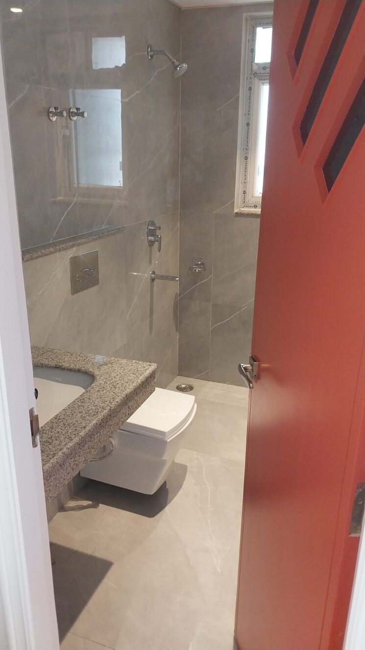 Bathroom, rishita-manhattan 3 Bedroom 1810 Sq.Ft. Apartment In Gomti Nagar Lucknow 9665350