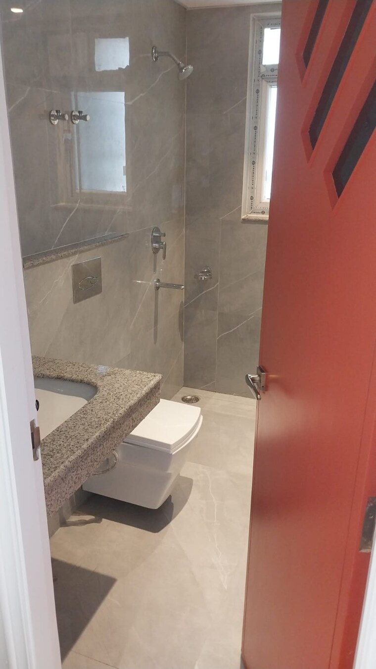 Bathroom, rishita-manhattan 3 Bedroom 1810 Sq.Ft. Apartment In Gomti Nagar Lucknow 9665350