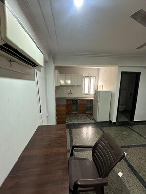 Kitchen in 1 RK Builder Floor at Ansal Plaza Sector-23, Sector 23 – for Rent