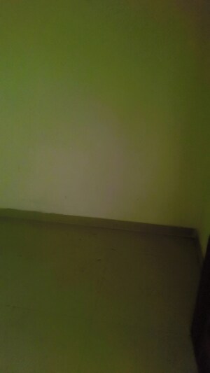 Room in 3 BHK Apartment at Windsor Paradise 2, Raj Nagar Extension – for Sale