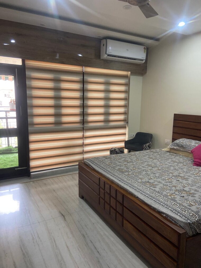 Bedroom, parsvnath-srishti 4 Bedroom 2347 Sq.Ft. Apartment In Sector 93 Noida 9665376