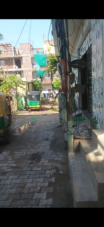 Parking in 2 BHK Builder Floor at Sector 87 – for Sale