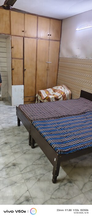 Bedroom in 1 RK Independent House at Sector 56 – for Rent