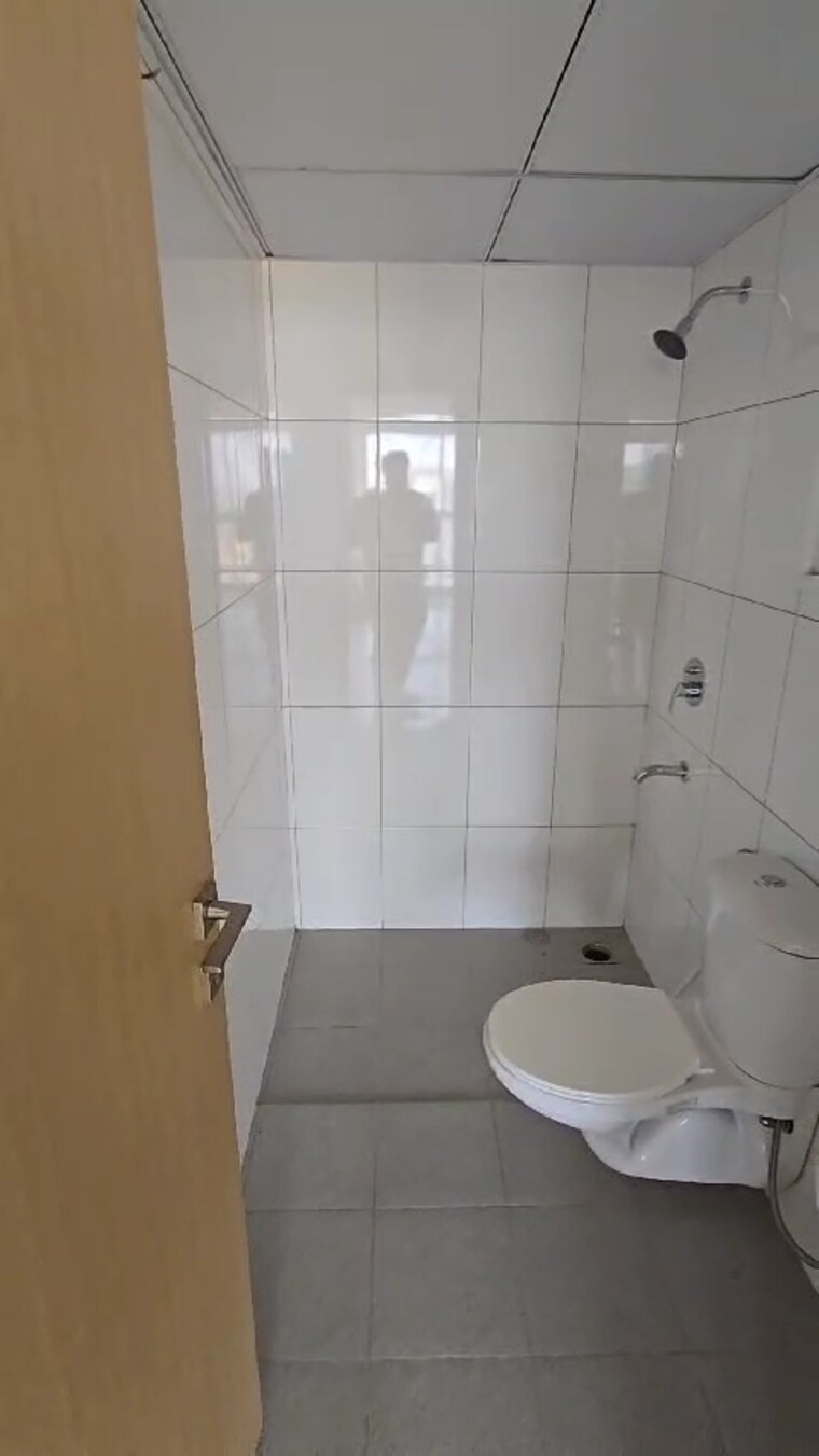 Bathroom, devanahalli 3 Bedroom 1150 Sq.Ft. Apartment In Devanahalli Bangalore 9665645