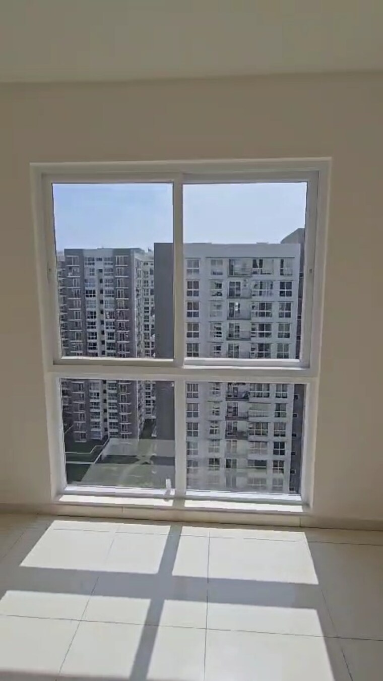 Room, devanahalli 3 Bedroom 1150 Sq.Ft. Apartment In Devanahalli Bangalore 9665645