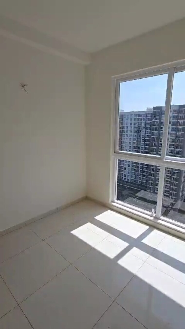 Room, devanahalli 3 Bedroom 1150 Sq.Ft. Apartment In Devanahalli Bangalore 9665645