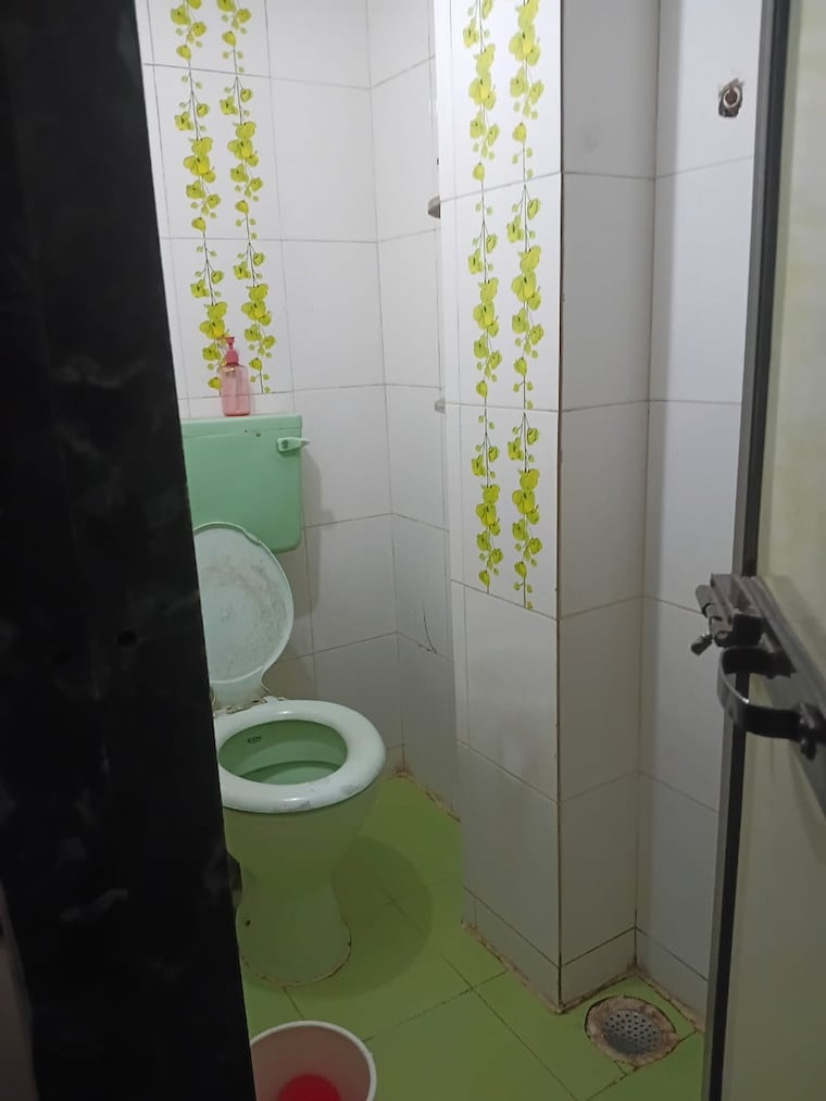 Bathroom, charkop sector 2 2 Bedroom 900 Sq.Ft. Independent House In Charkop Sector 2 Mumbai 9665407
