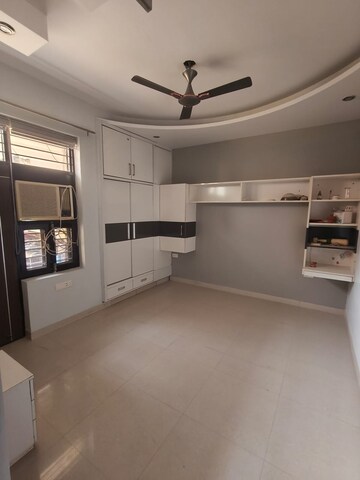 Kitchen in 2.5 BHK Builder Floor at Sector 9 – for Rent