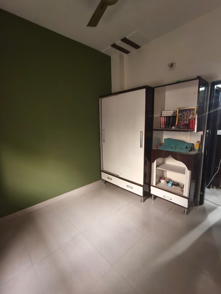 Room, sector 9 2.5 Bedroom 160 Sq.Yd. Builder Floor In Sector 9 Gurgaon 9665431