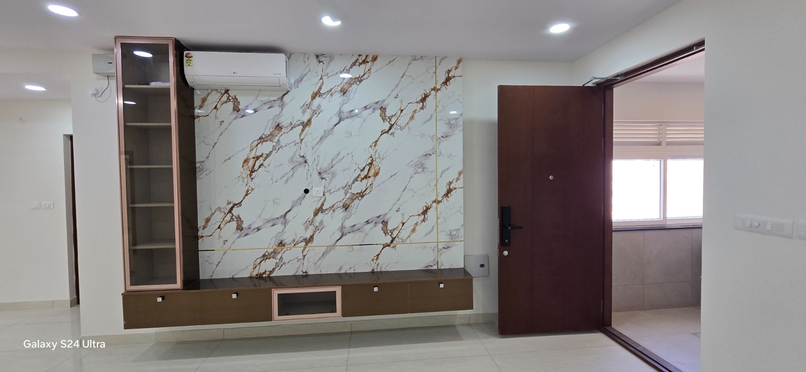 4 BHK 2708 Sq.Ft. Apartment in Prestige Beverly Hills