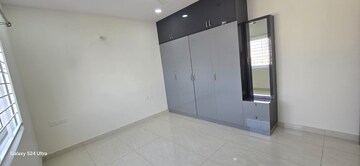 Room in 4 BHK Apartment at Prestige Beverly Hills, Kokapet – for Rent