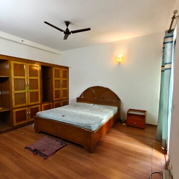 Bedroom in 3 BHK Apartment at Unitech Uniworld Gardens, Islampur – for Rent