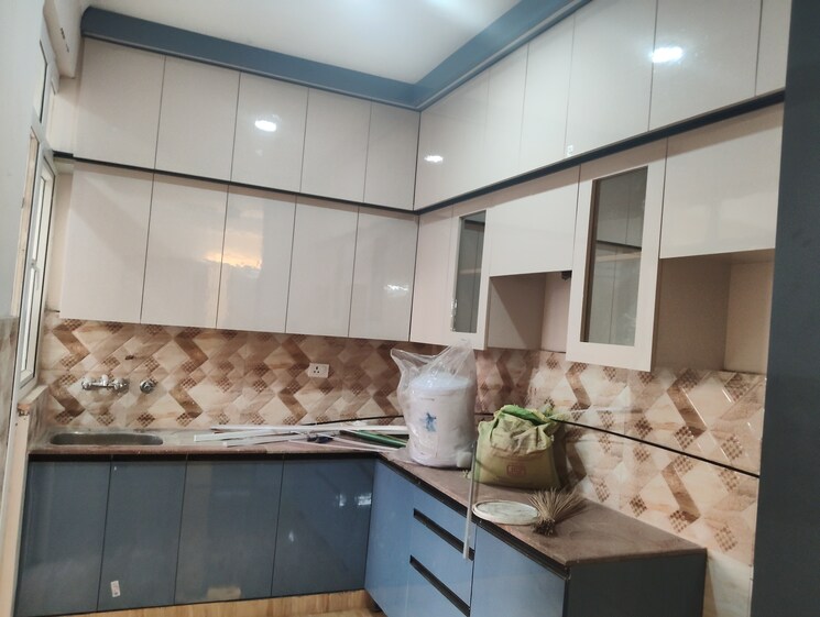 Kitchen, mahagun-mywoods-ii 2 Bedroom 1100 Sq.Ft. Apartment In Sector 16c Greater Noida Greater Noida 9665460