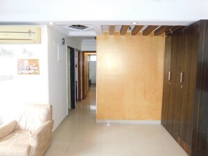 Room in 2 BHK Apartment at Blue Star Apartment, Andheri West – for Rent
