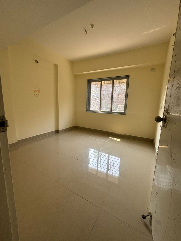 Room, dombivli east 1 Bedroom 550 Sq.Ft. Apartment In Dombivli East Thane 9665461