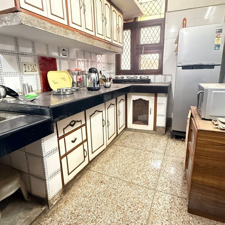 Kitchen, chattarpur 3 Bedroom 1000 Sq.Ft. Builder Floor In Chattarpur Delhi 9665477
