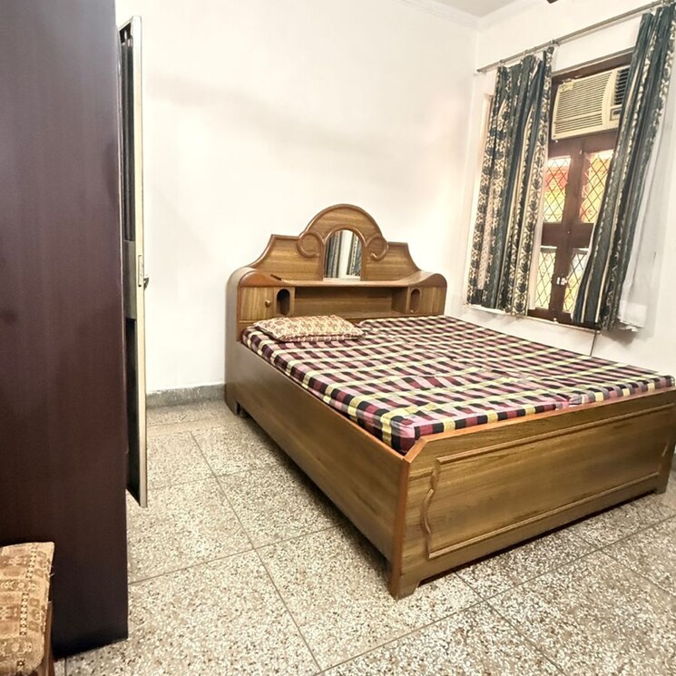 Bedroom, chattarpur 3 Bedroom 1000 Sq.Ft. Builder Floor In Chattarpur Delhi 9665477
