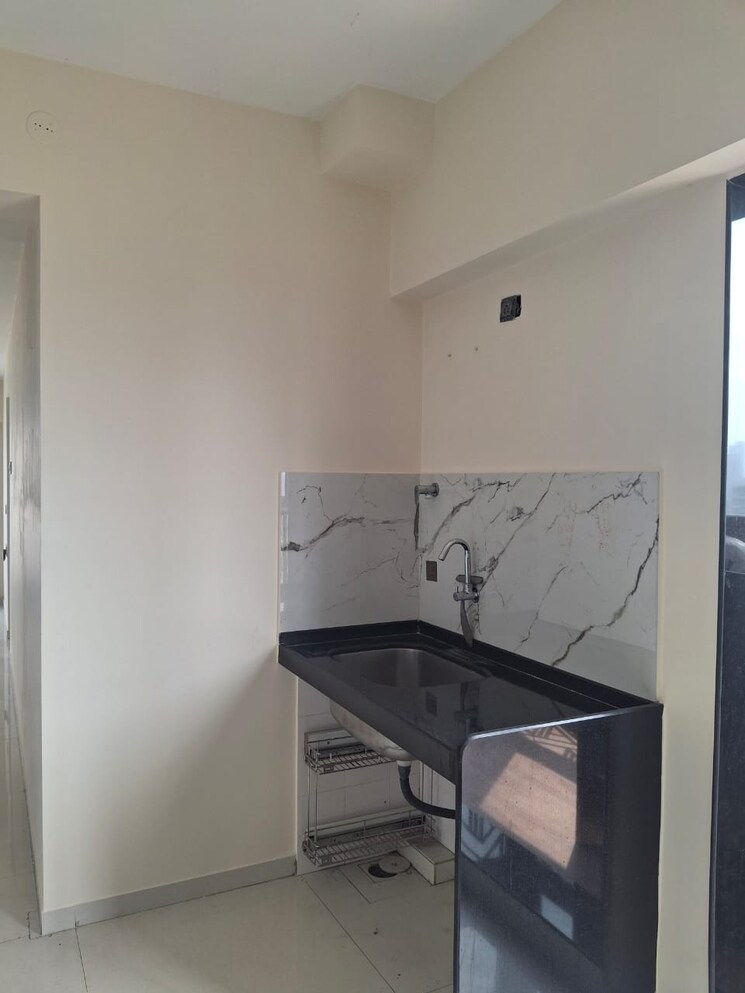 Kitchen, sugee-laxmi-niwas 2 Bedroom 694 Sq.Ft. Apartment In Dadar West Mumbai 9665476