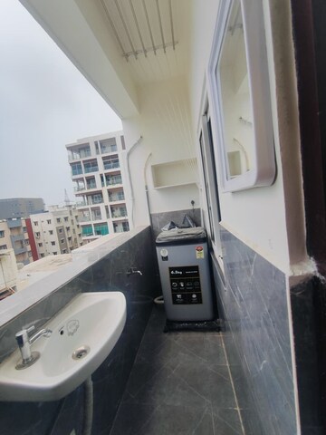 Furnished Amenities in 1 BHK Apartment at Kondapur – for Rent