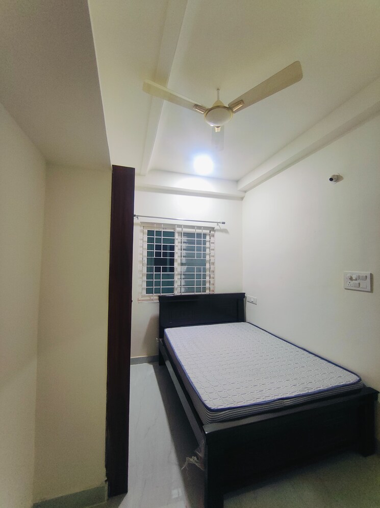 Room, kondapur 1 Bedroom 780 Sq.Ft. Apartment In Kondapur Hyderabad 9665478