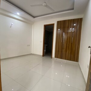 Room in 2 BHK Builder Floor at Chattarpur – for Rent