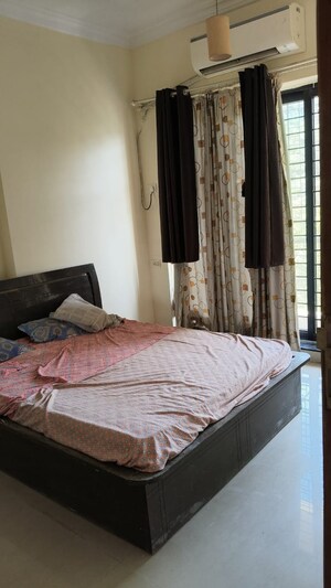 Bedroom in 2 BHK Apartment at K Raheja Raheja Residency, Malad East – for Rent
