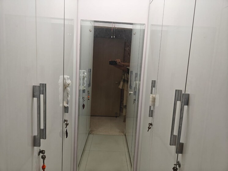 Bathroom, dlf-new-town-heights-i 4 Bedroom 2727 Sq.Ft. Apartment In Sector 90 Gurgaon 9665501