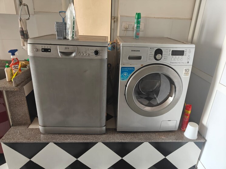 Master Bedroom, dlf-new-town-heights-i 4 Bedroom 2727 Sq.Ft. Apartment In Sector 90 Gurgaon 9665501