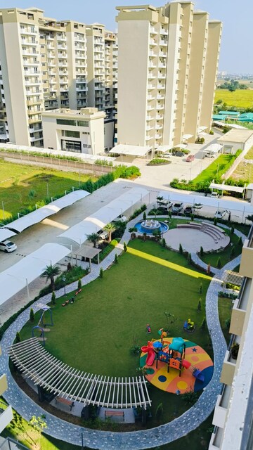 4 BHK Apartment For Sale in Uptown Insignia, International Airport Road