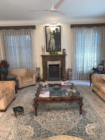 Living Room in 3 BHK Builder Floor at Ansal Sushant Apartments, Sushant Lok I – for Rent