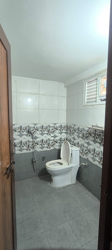 Bathroom in 1 BHK Independent House at Sunder Nagar – for Rent