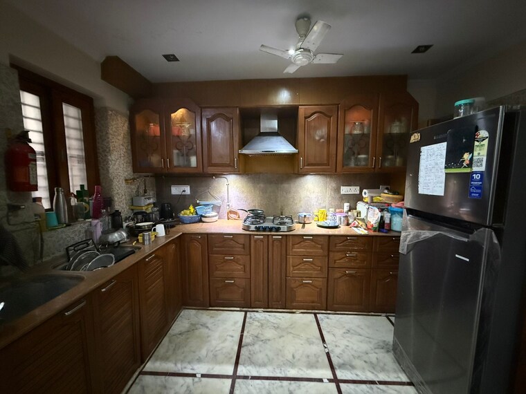 Kitchen, paschim vihar 3 Bedroom 1200 Sq.Ft. Apartment In Paschim Vihar Delhi 9665543