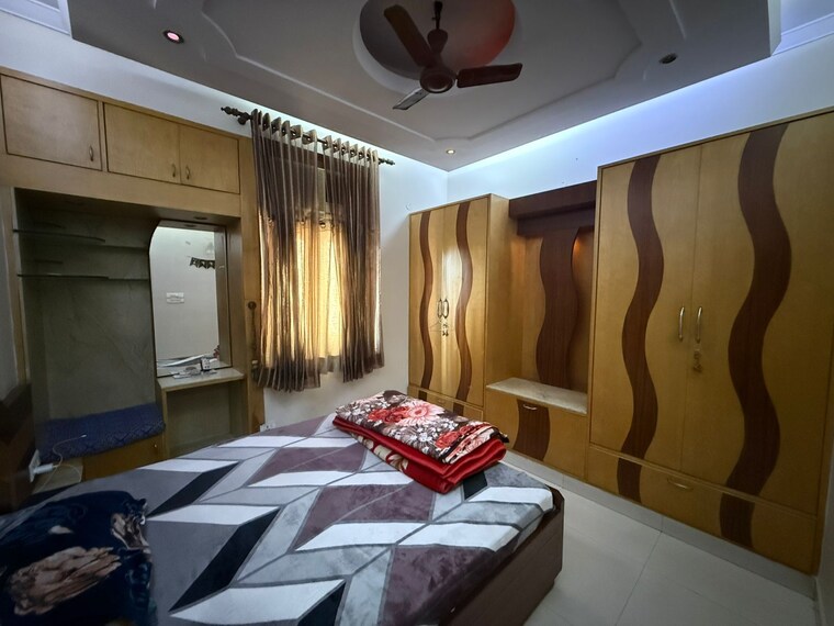 Bedroom, paschim vihar 3 Bedroom 1200 Sq.Ft. Apartment In Paschim Vihar Delhi 9665543