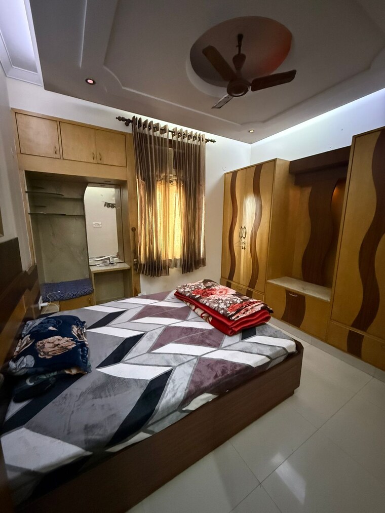 Bedroom, paschim vihar 3 Bedroom 1200 Sq.Ft. Apartment In Paschim Vihar Delhi 9665543