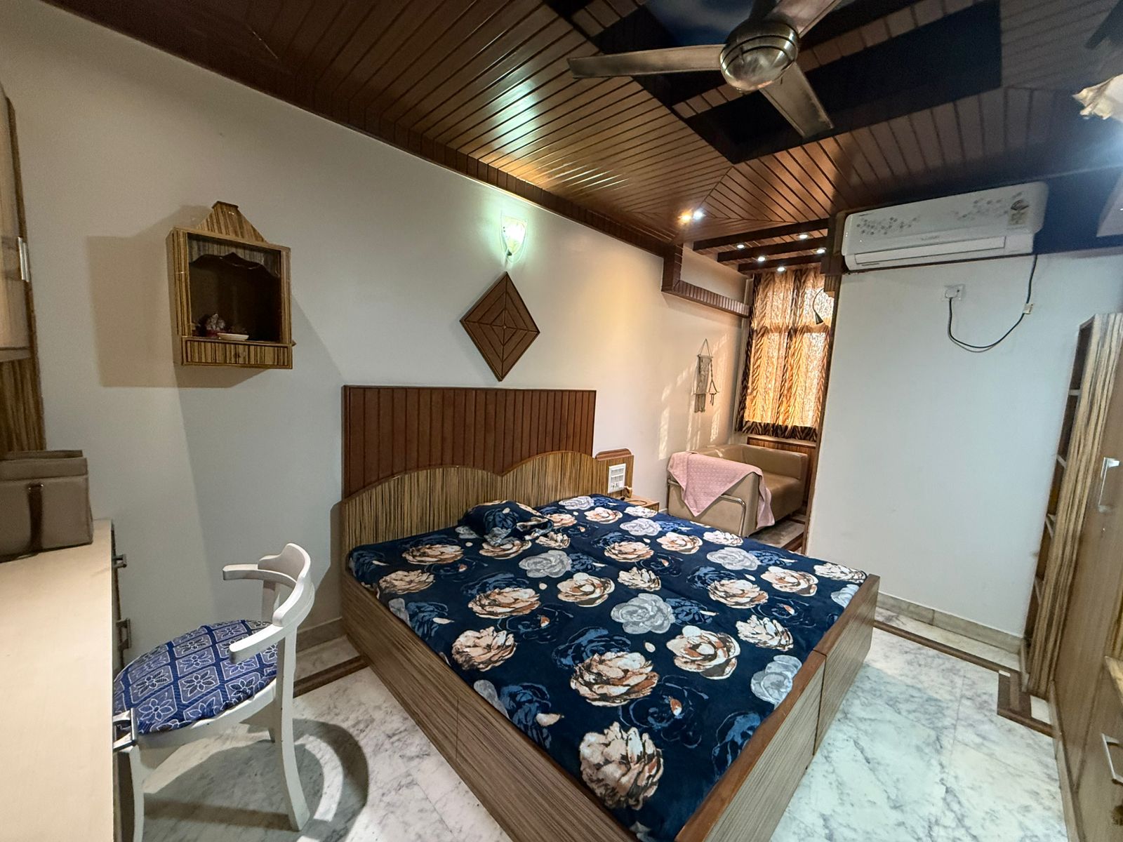 3 BHK Apartment For Rent in Paschim Vihar