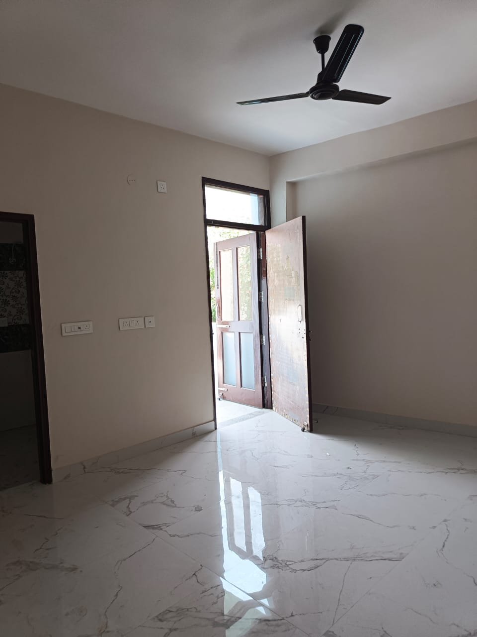 3 BHK 2500 Sq.Ft. Villa in RWA Apartments Sector 30