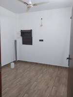 1.5 BHK 600 Sq.Ft. Apartment in Paschim Vihar